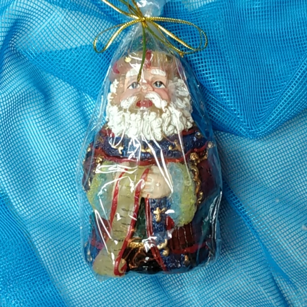 Two's Company Santa Claus Candle